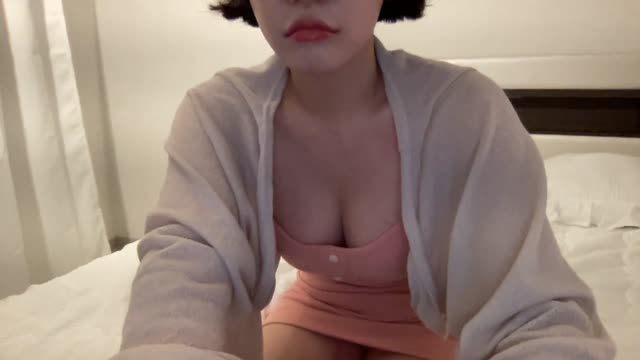 精选#自拍#大奶妹吃胖子哥的小鸡鸡1